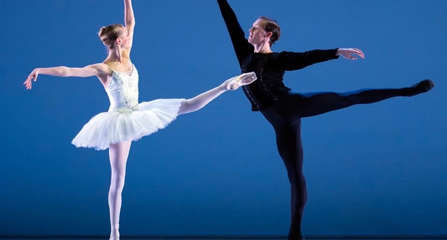 Isadora_bless_&_Nicholas_Vavrecka_by_FOTOKAUL_in_Larina_Waltz