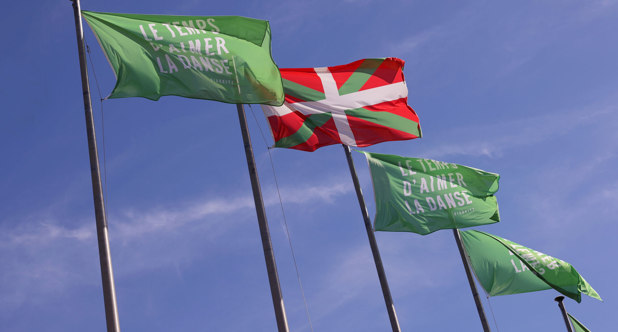stephane-bellocq-temps-aimer-2024-drapeaux-20240916-1304