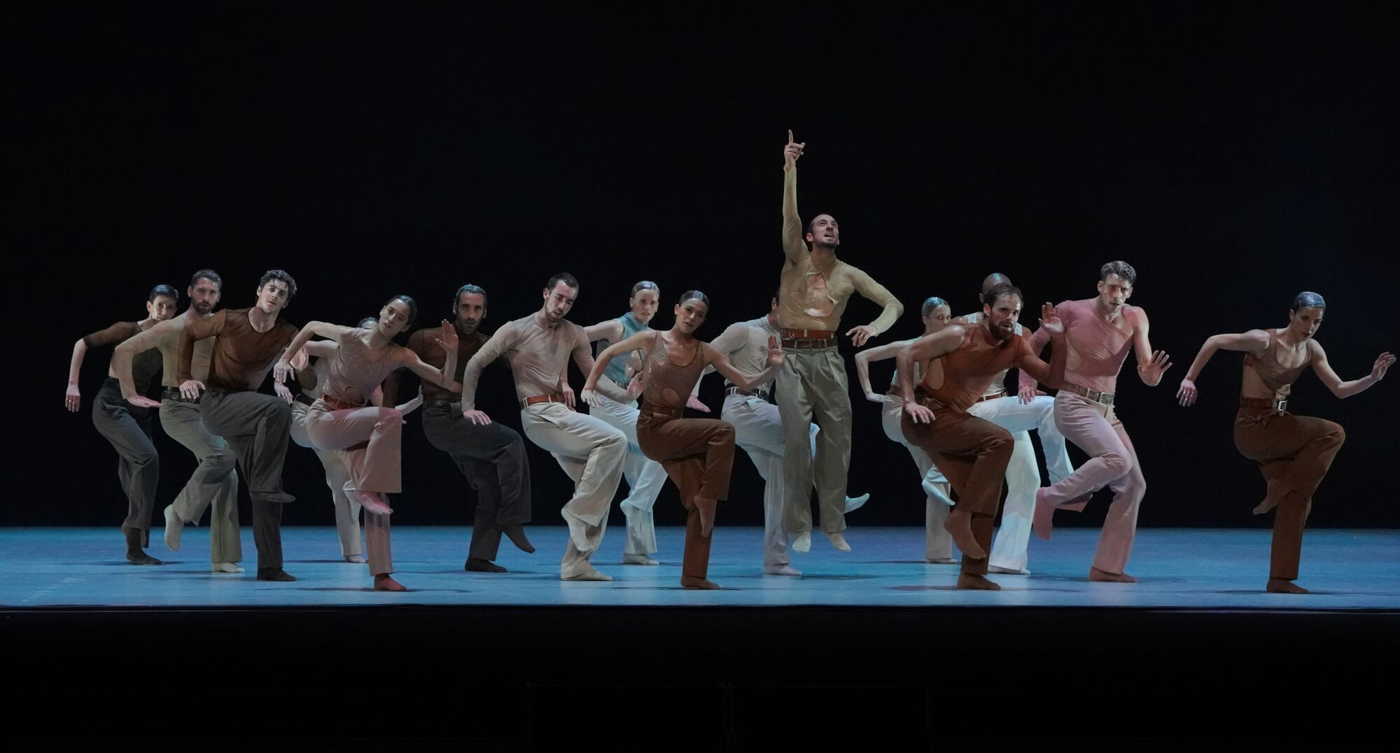 FND Aterballetto - Shoot me by Diego Tortelli - ph. Christophe Bernard (3)